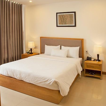 Elegant Hotel Pleiku Bagian luar foto