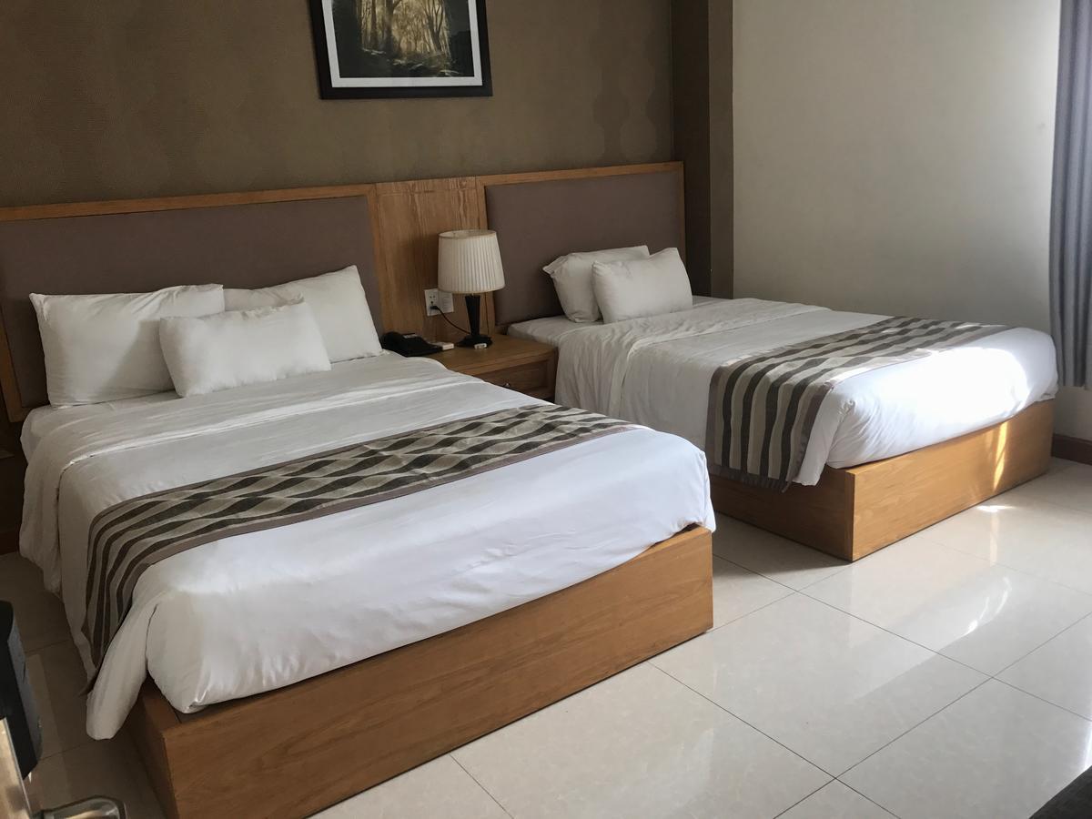 Elegant Hotel Pleiku Bagian luar foto