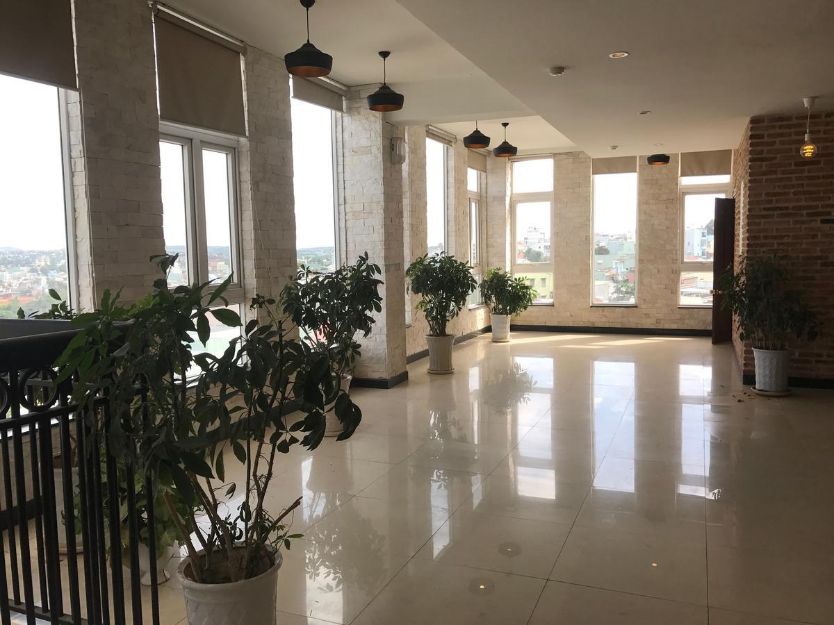 Elegant Hotel Pleiku Bagian luar foto